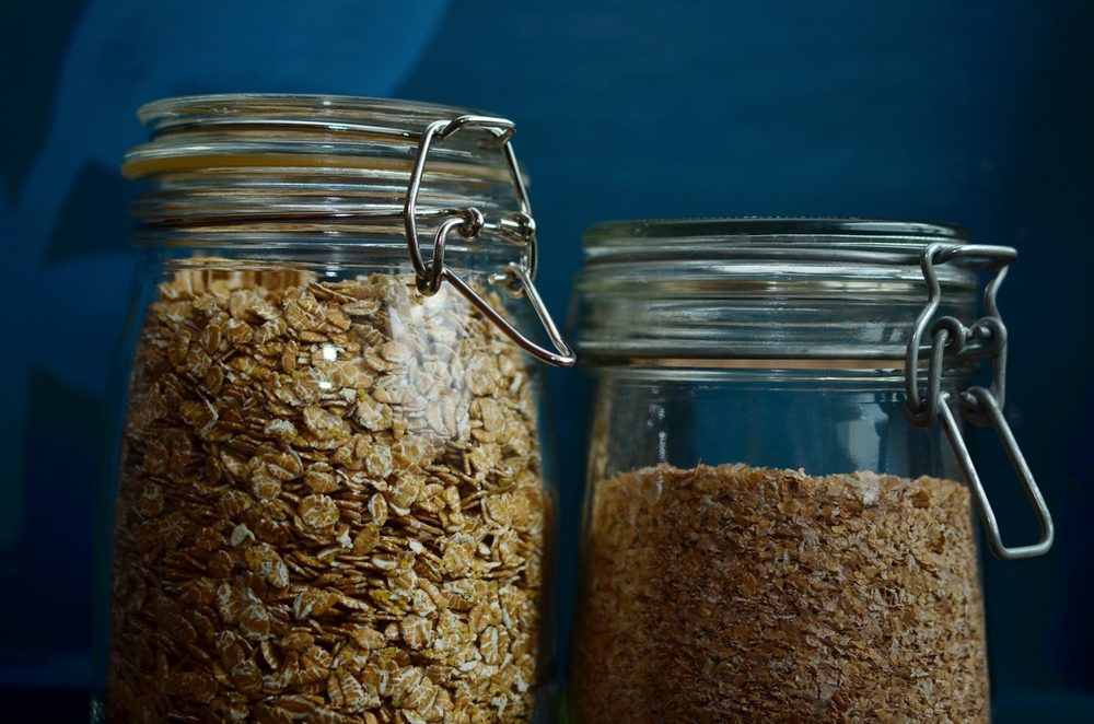 Clamp-lid pantry jars — the original reference photo